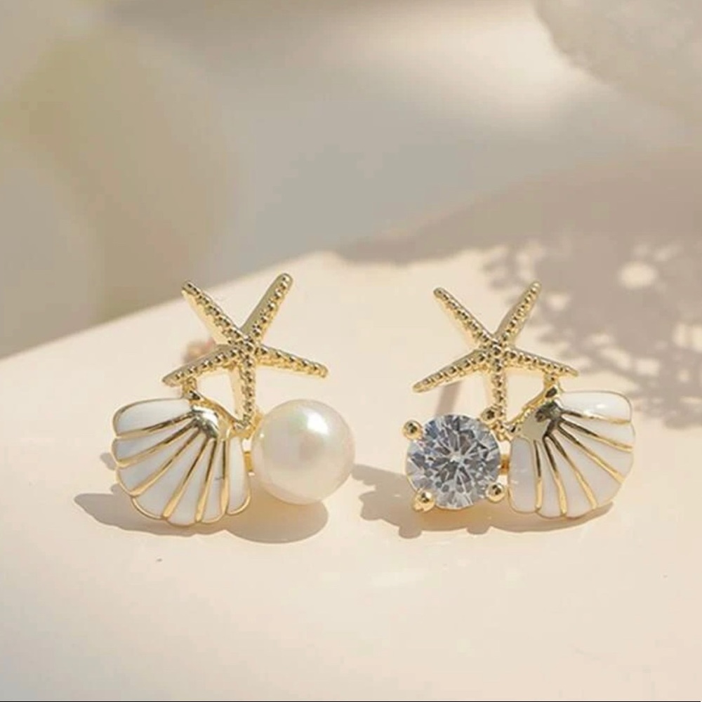 Seashell and starfish earrings